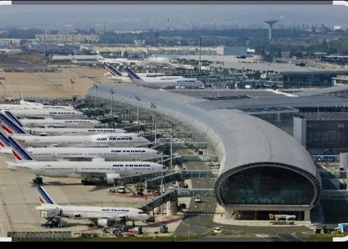 Confortable Avec Parking Gratuit Διαμέρισμα